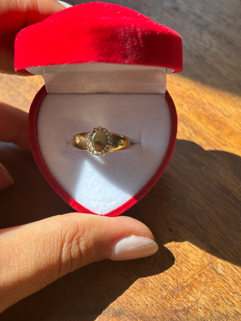 Aphrodite ring