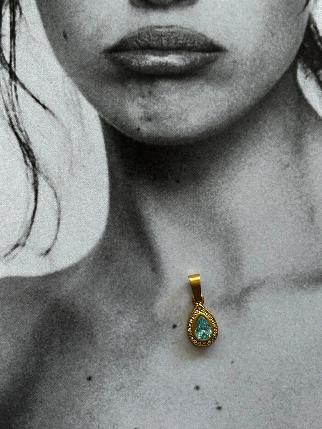 Drop Charm, pre-order