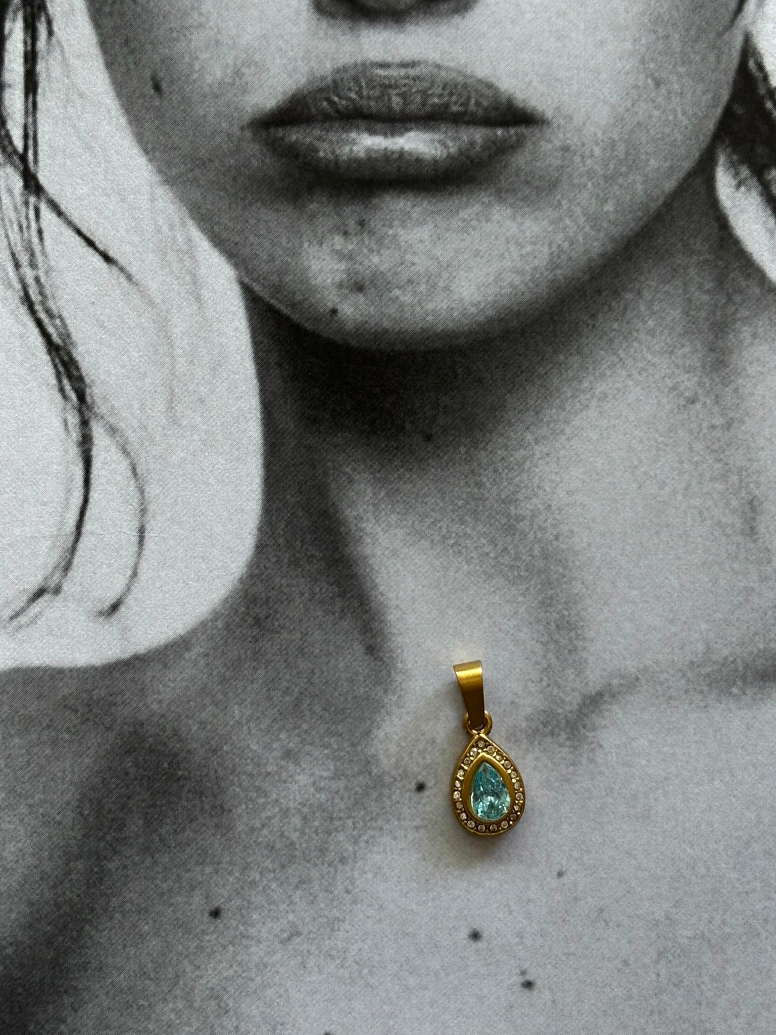 Drop Charm, pre-order